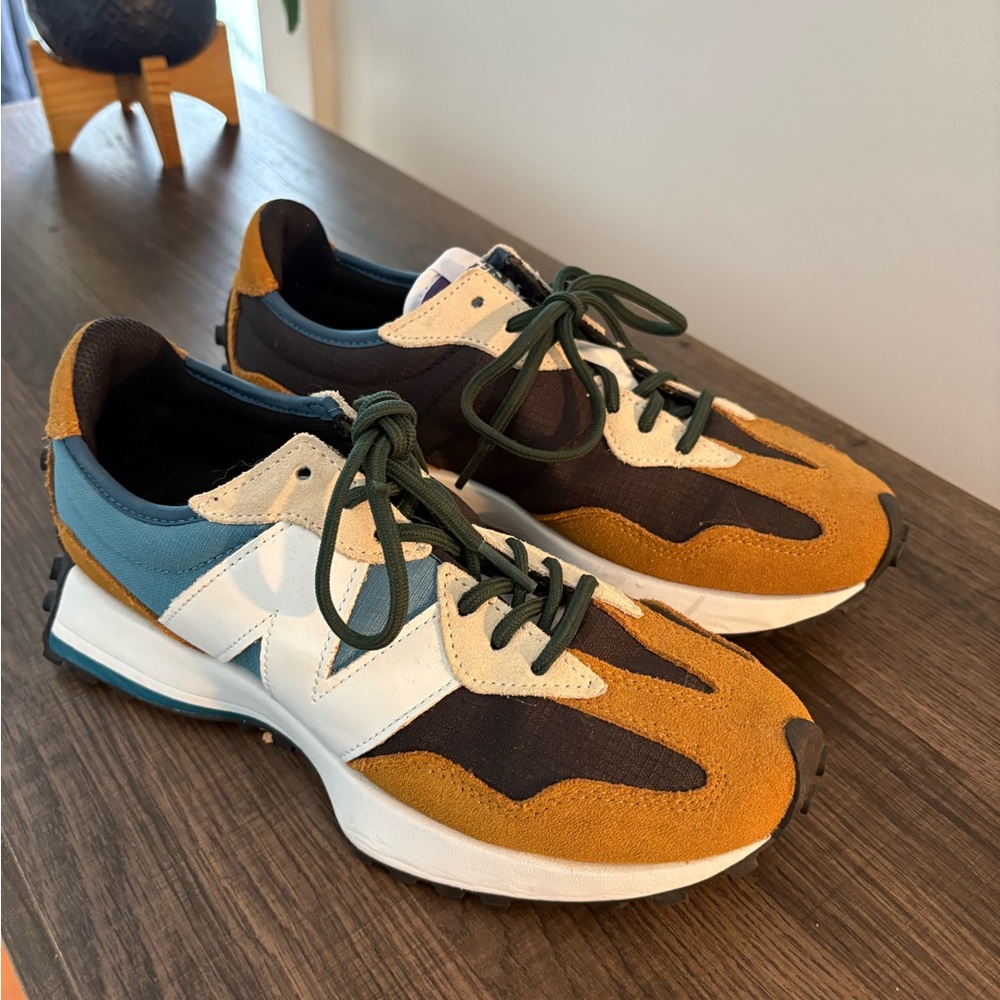 New Balance 327